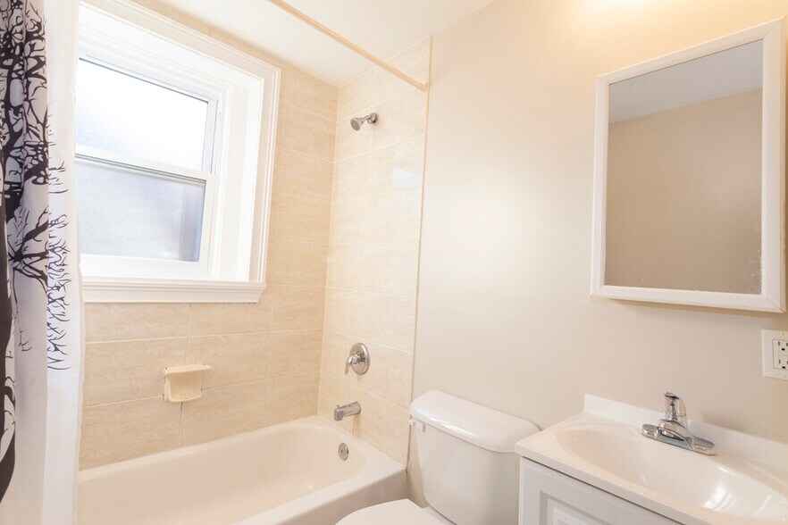 Bathroom - 300 E 32nd St