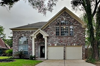 Building Photo - 16834 Scenic Gardens Dr