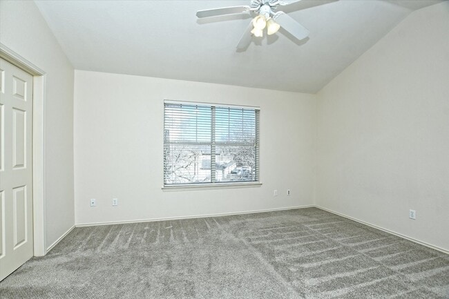 Building Photo - Sparkling Pool Views + Prime Location = A Must See Opportunity!