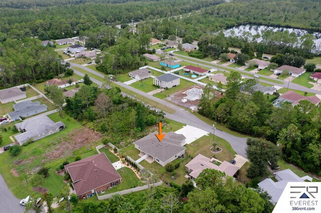 Building Photo - 16 Squanto Pl