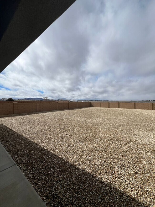 Building Photo - Brand New Home In Pronghorn Ranch!