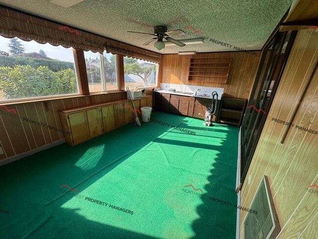 Building Photo - 1301 Kayu Ln