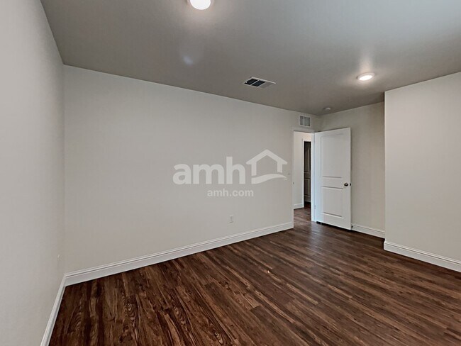 Building Photo - 5619 Lighting Hope Court