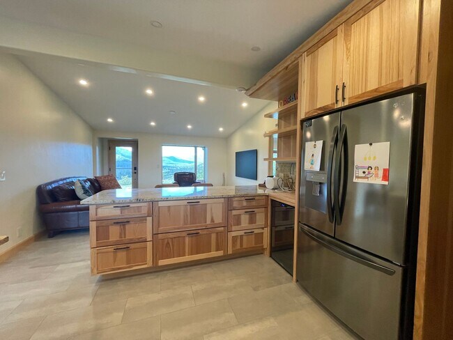 Building Photo - Rural 3 Bedroom, 2 Bath - Ruch & Applegate River Area