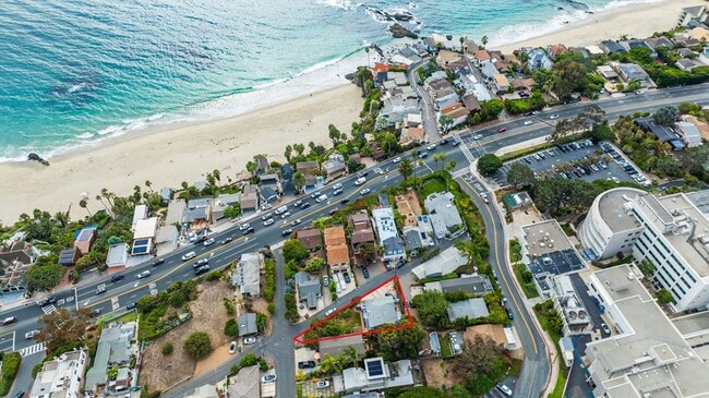 Building Photo - Virginia Way - Mohajer Unit A