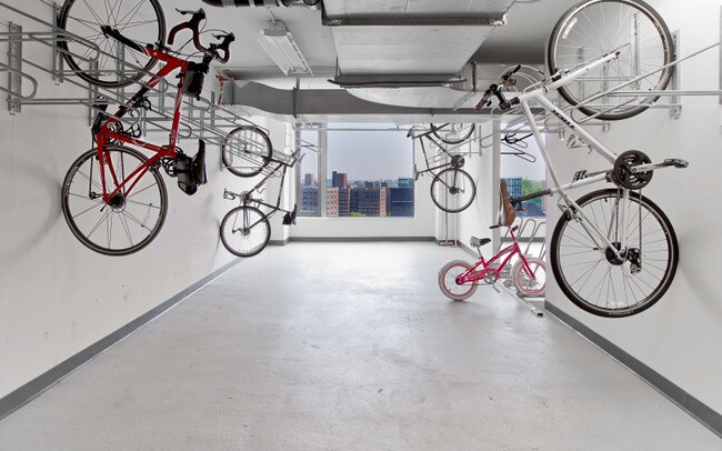 Building Photo - 10 City Point