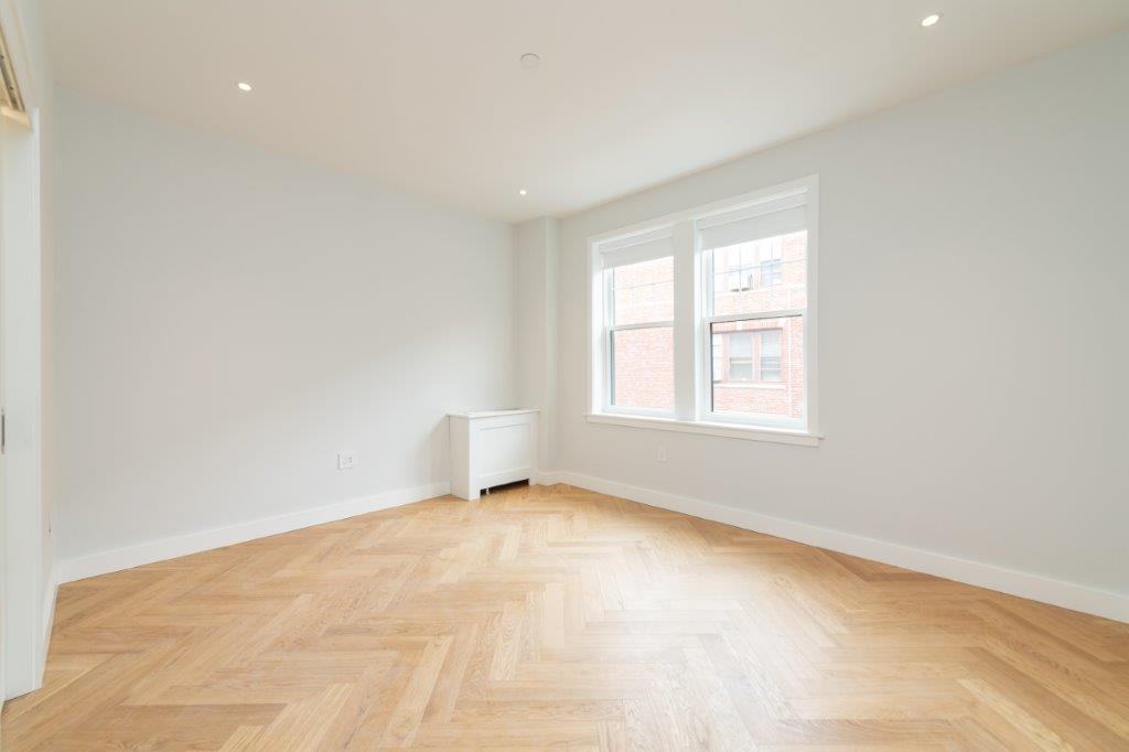 Building Photo - 27 Forest St