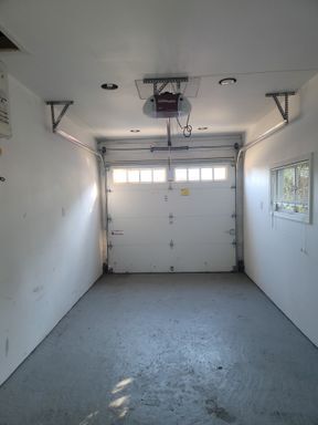 Building Photo - 3416 NE 80th St