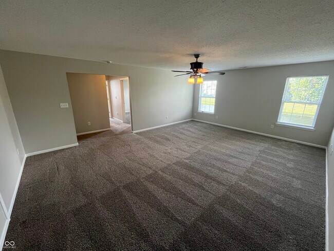 Building Photo - 10896 Riverwood Blvd