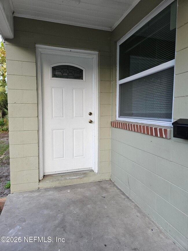 Building Photo - 1416 W 21st St