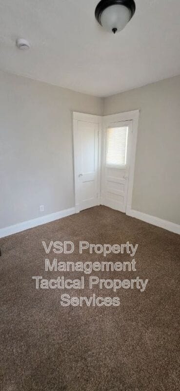 Building Photo - 12819 Edmonton Ave