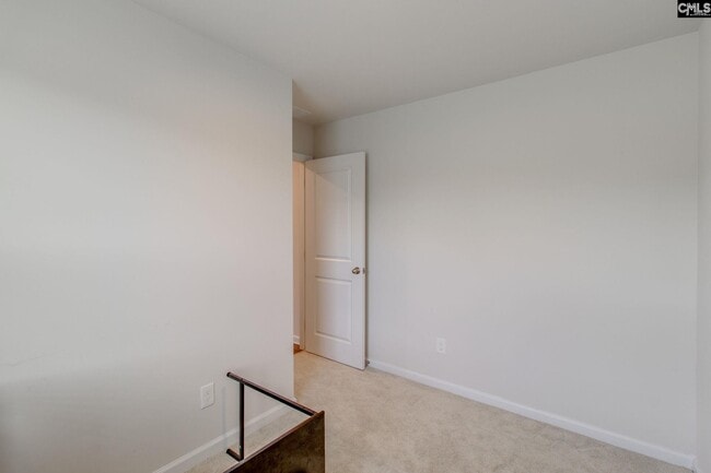 Building Photo - 3038 Blue Brook Ln