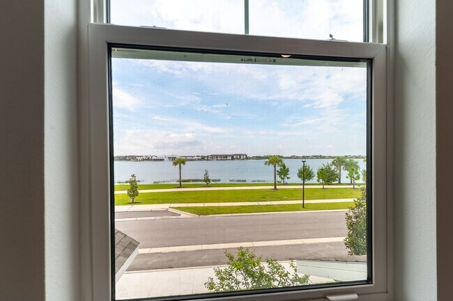 Building Photo - Brand New 3-Bed 2.5-Bath Town Home - Simpl...