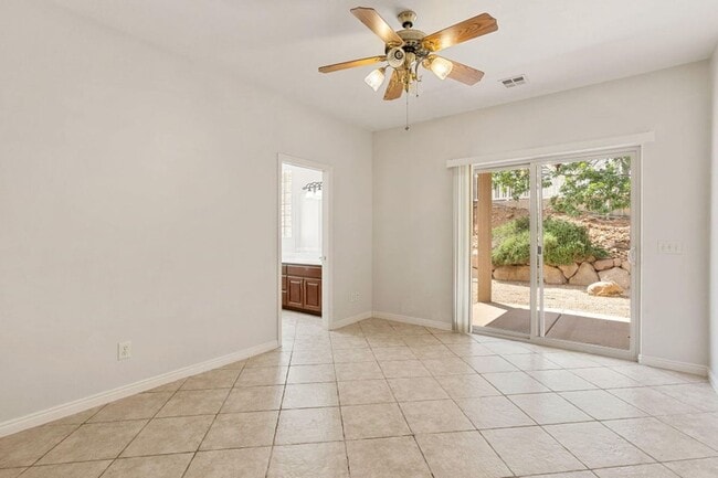 Building Photo - Beautiful 4 Bedroom Single-Level Home
