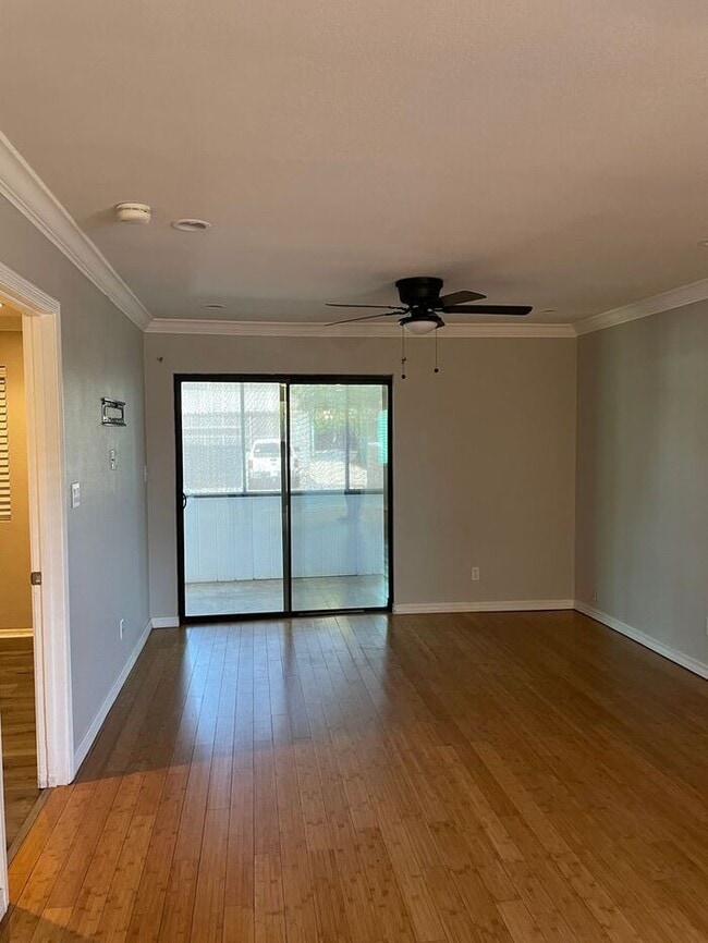Building Photo - COMING SOON! Beautiful 2 Bed/2 Bath Condo ...