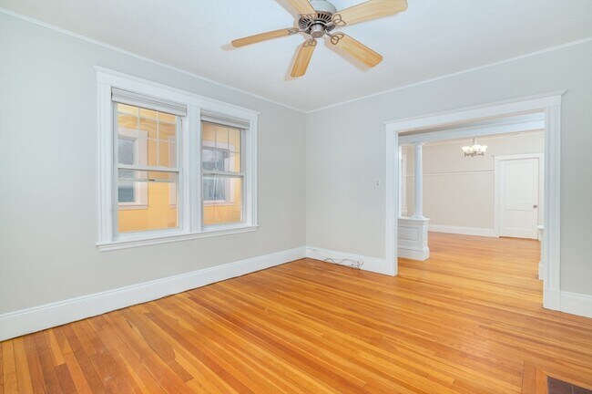 Building Photo - 49 Endicott St