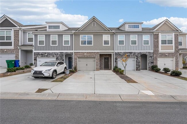 Building Photo - 6395 Shalks Xing Dr