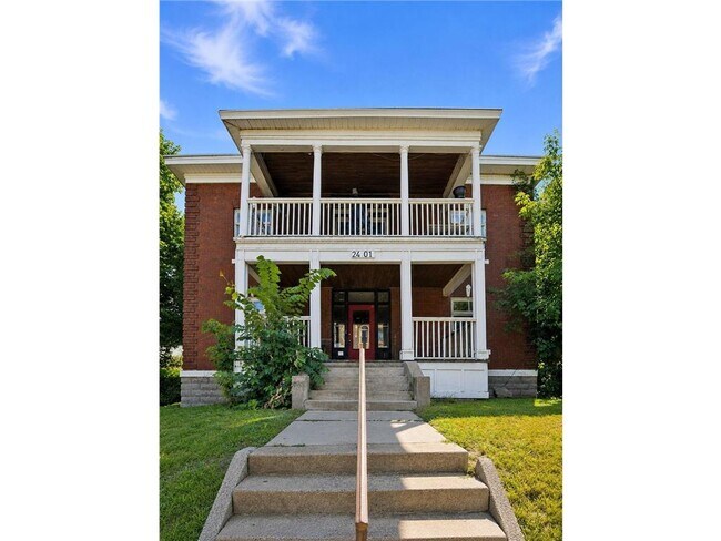 Building Photo - 2401 Harriet Ave
