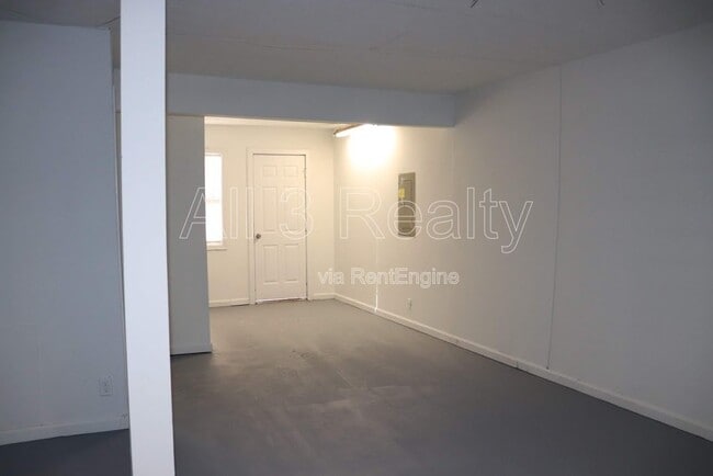 Building Photo - 508 Jarrett Ct