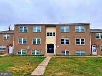 Building Photo - 1599 N East St