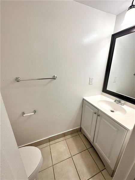 Building Photo - 5708 Blueberry Ct