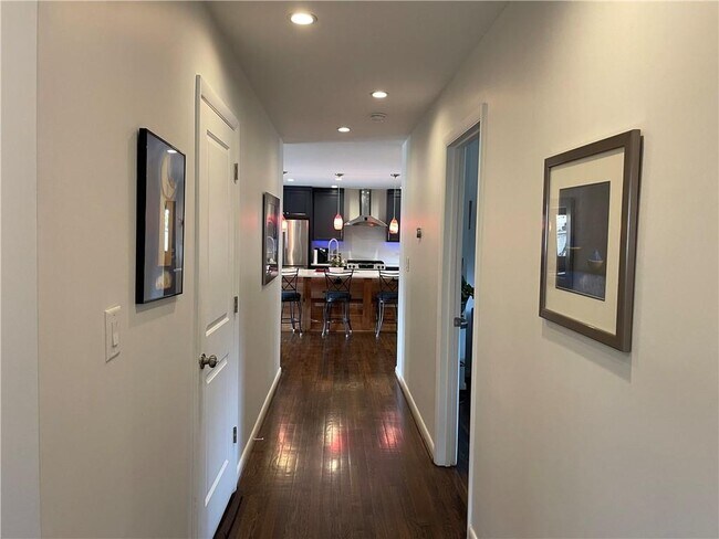 Building Photo - 3499 Fairway Dr