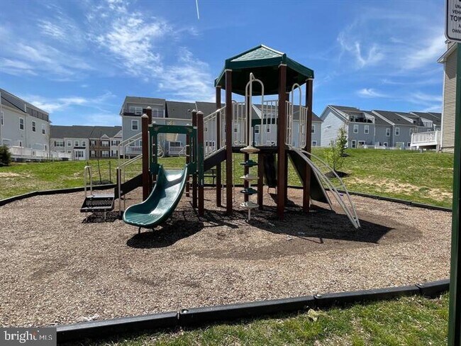 Building Photo - 3659 Duckhorn Way