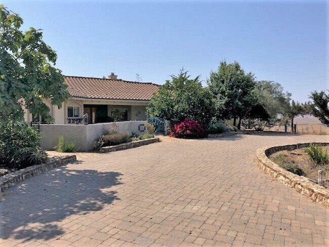 Building Photo - 6006 Los Osos Valley Rd