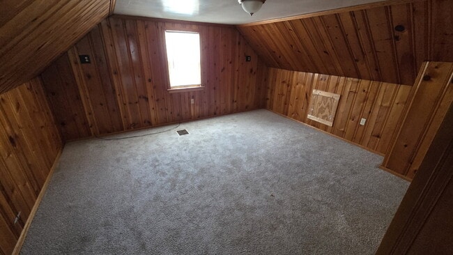 Building Photo - "4-Bed Home in Maple Heights!"