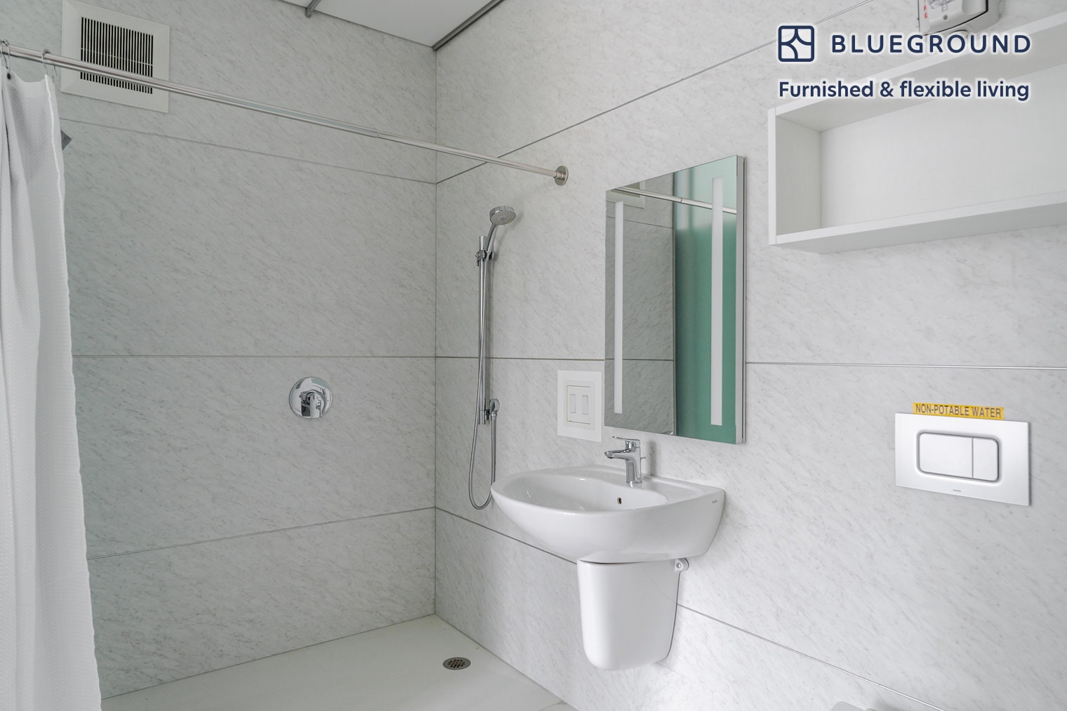 Building Photo - 303 Battery St