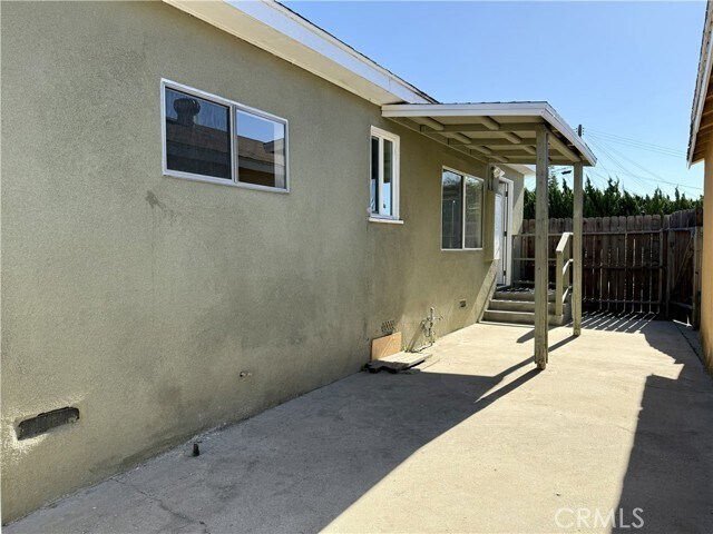 Building Photo - 15531 Eucalyptus Ave