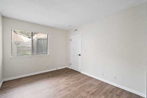 Building Photo - San Diego Desirable Del Cerro - Two Weeks Free - 3 bed / 2 bath Attached Home w Garage, Patio, an...