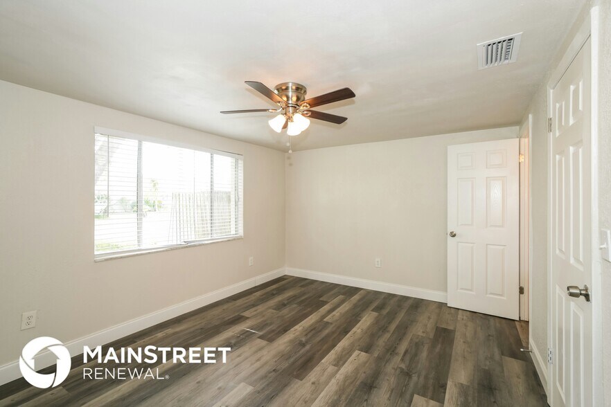 Building Photo - 3626 Bluebell Ln