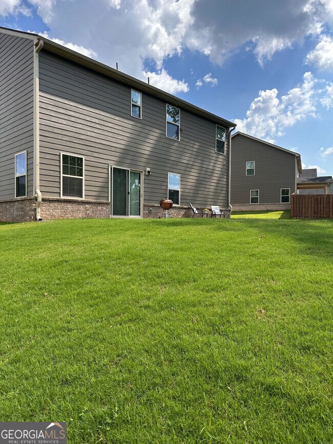 Building Photo - 1029 Climbing Rose Wy