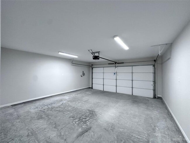 Building Photo - 8329 N 35th Ln