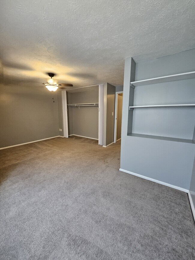 Building Photo - 9459 Timber View Dr