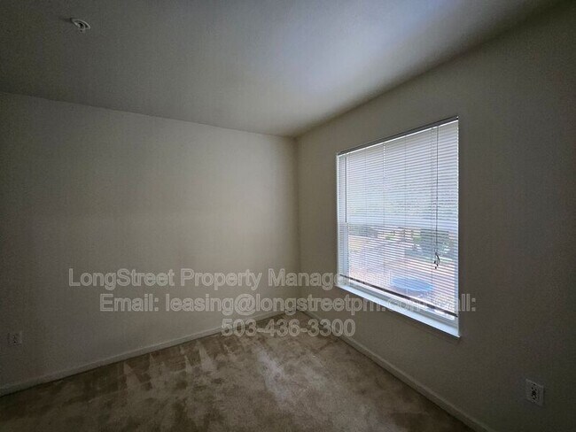 Building Photo - 20 SE 172nd Ave