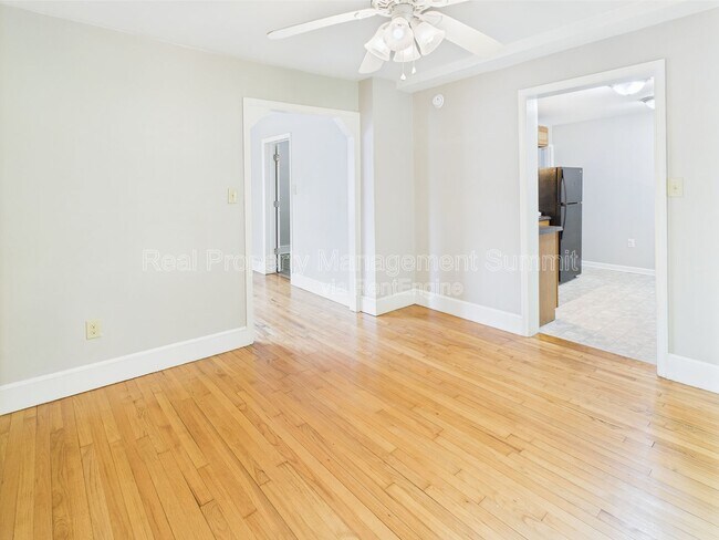 Building Photo - 1036 Albemarle Ave