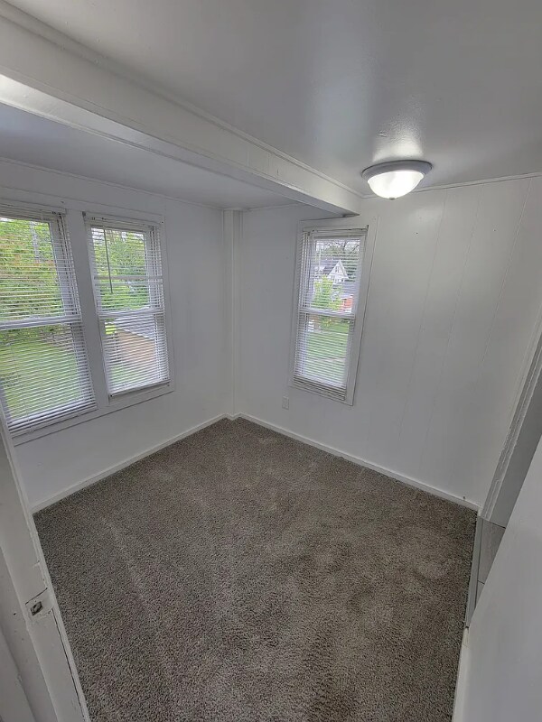 Building Photo - 326 1/2 N Gratiot Ave