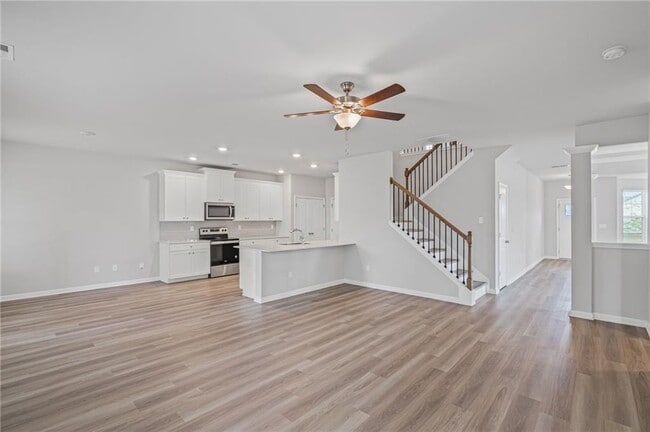 Building Photo - 2106 Cadenza Cir