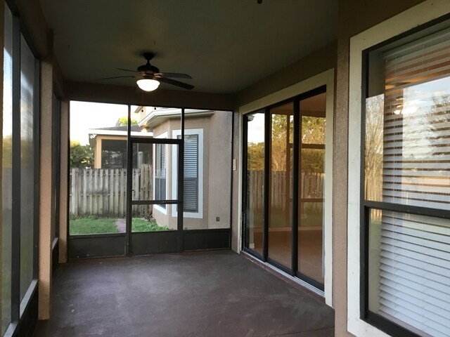 Building Photo - 1545 Amaryllis Cir