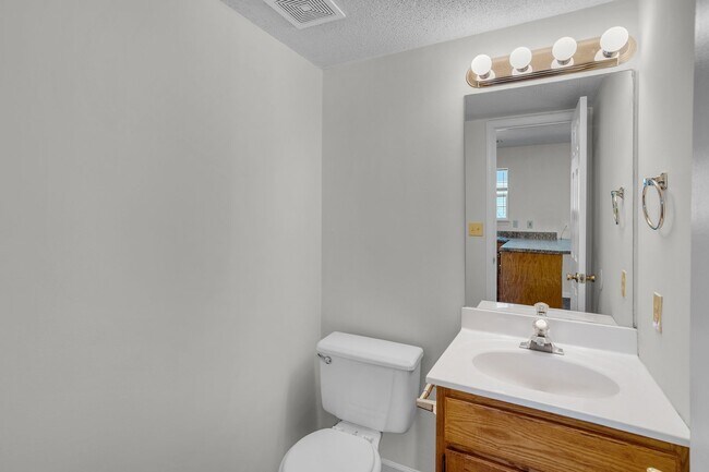 Building Photo - 4401-4403 Cheryl Ct.