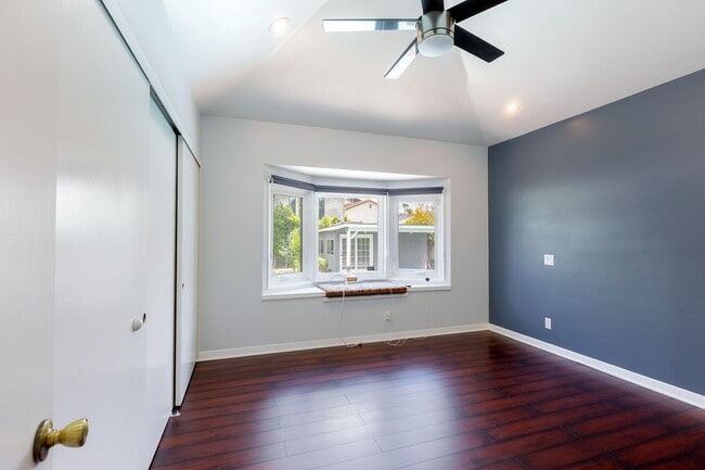 Building Photo - Spacious 5-Bedroom, 3-Bath Home with Pool ...