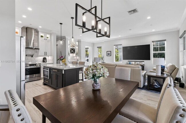 Building Photo - 620 Inlet Waters Cir