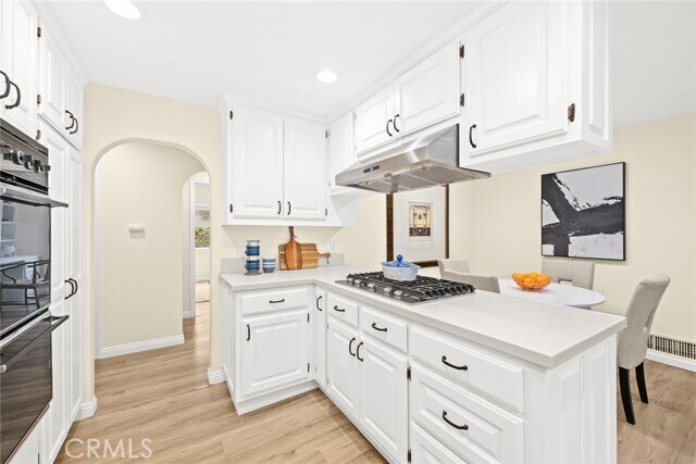 Building Photo - 1647 N Santa Anita Ave