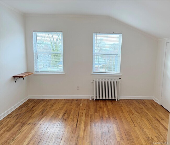 Building Photo - 6 Oakland Ct