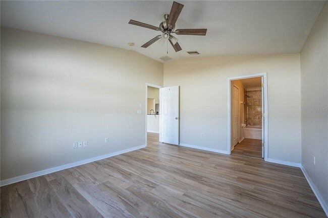 Building Photo - 3998 Rollingsford Cir