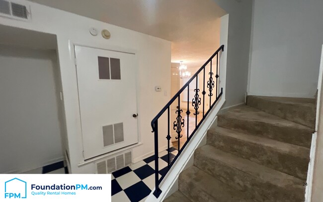 Building Photo - 3661 Haughton Ln