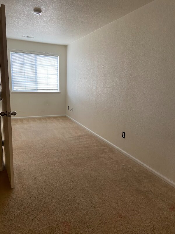 Building Photo - 5255 Memphis St