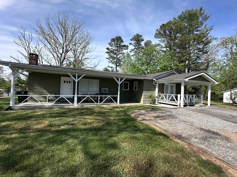 Building Photo - 208 cagle rd
